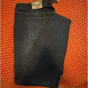 Torrid sky high skinny jeans. Size 22. Never worn